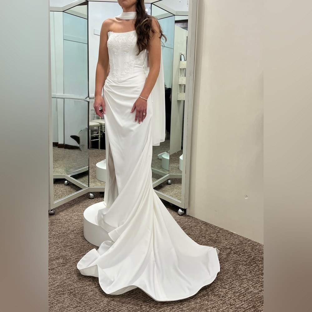 NWT Val Stefani Wedding Dress - Ivory - Size 6